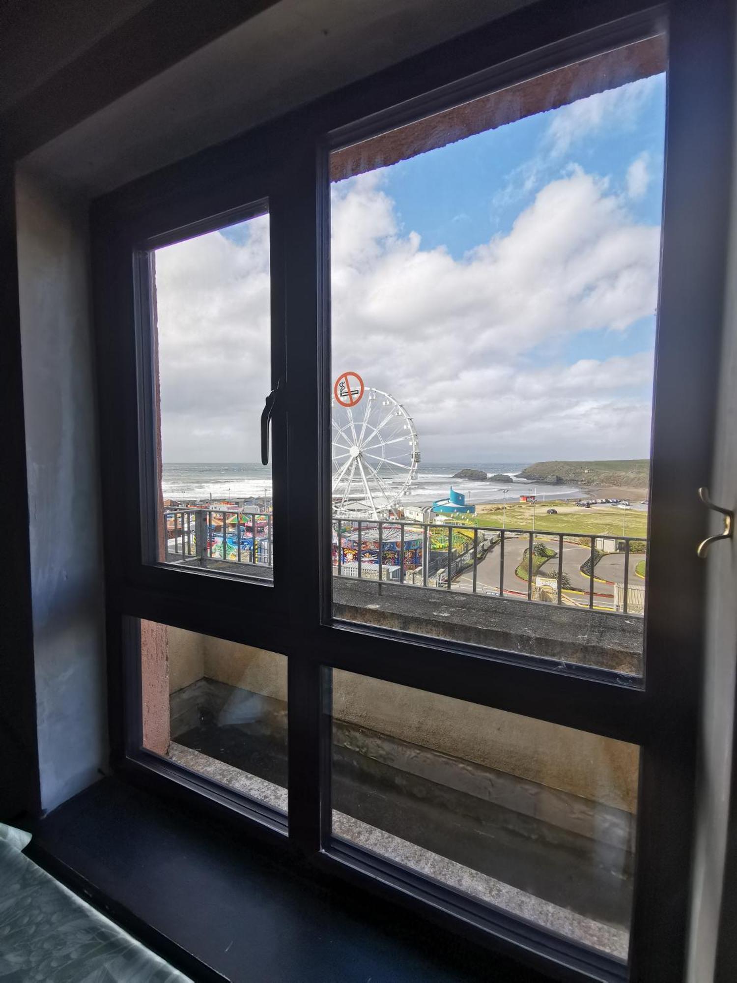 Palm Cove Bundoran Luxurious Sea View Balcony Free Wifi Netflix Sleeps 5 Apartment Екстериор снимка