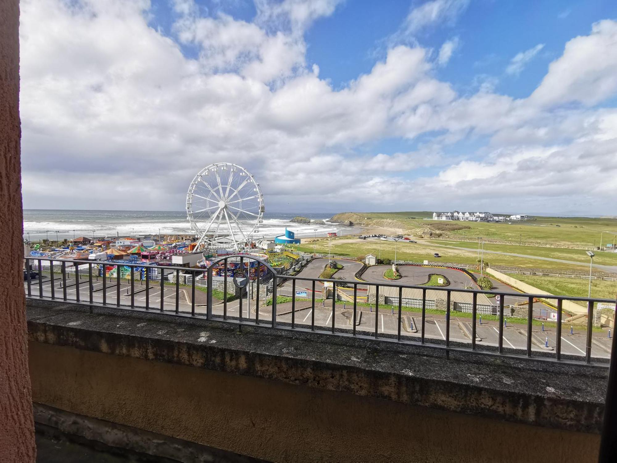 Palm Cove Bundoran Luxurious Sea View Balcony Free Wifi Netflix Sleeps 5 Apartment Екстериор снимка
